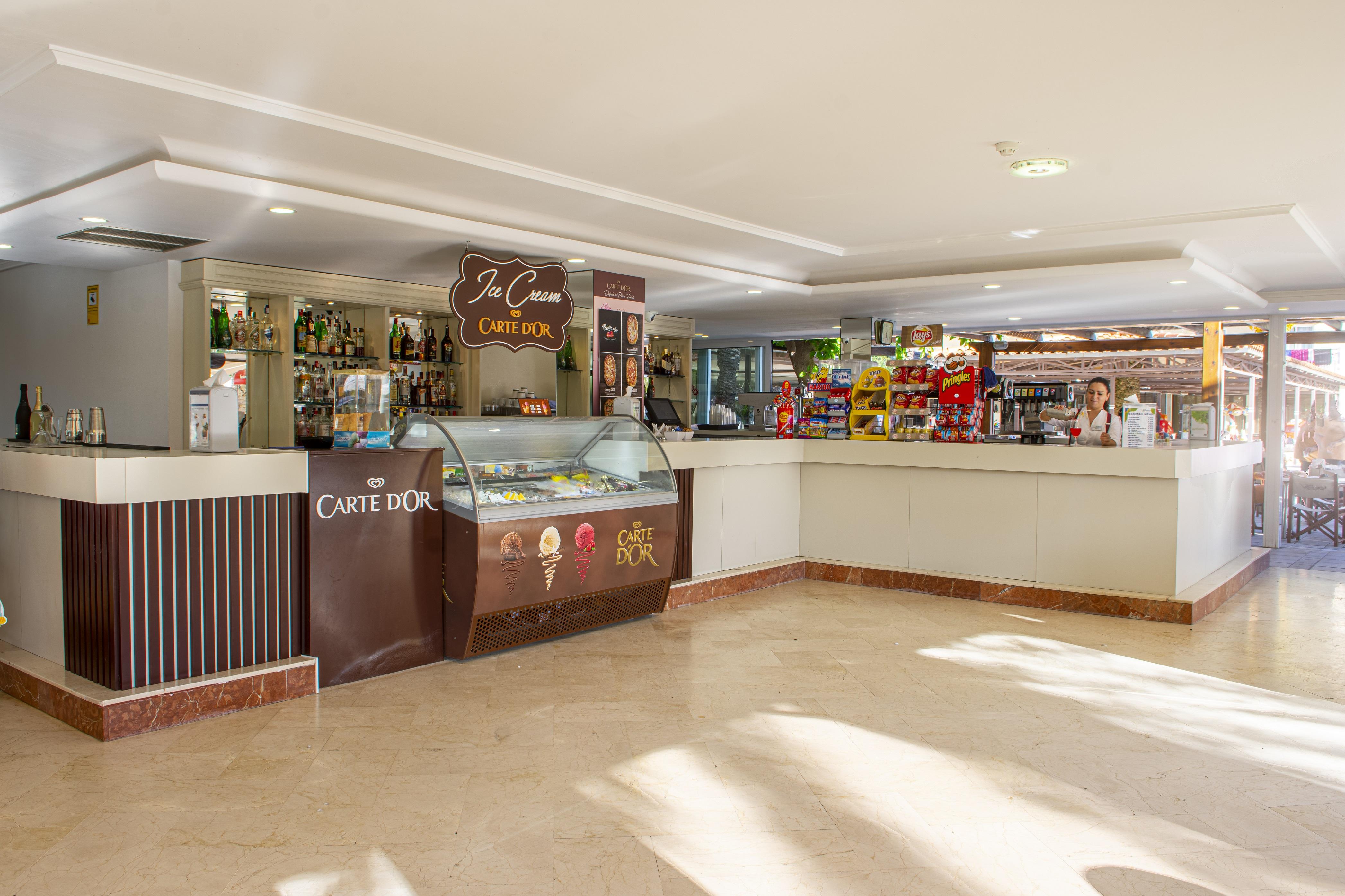 Club Hotel Aguamarina Arenal d'en Castell Exterior foto